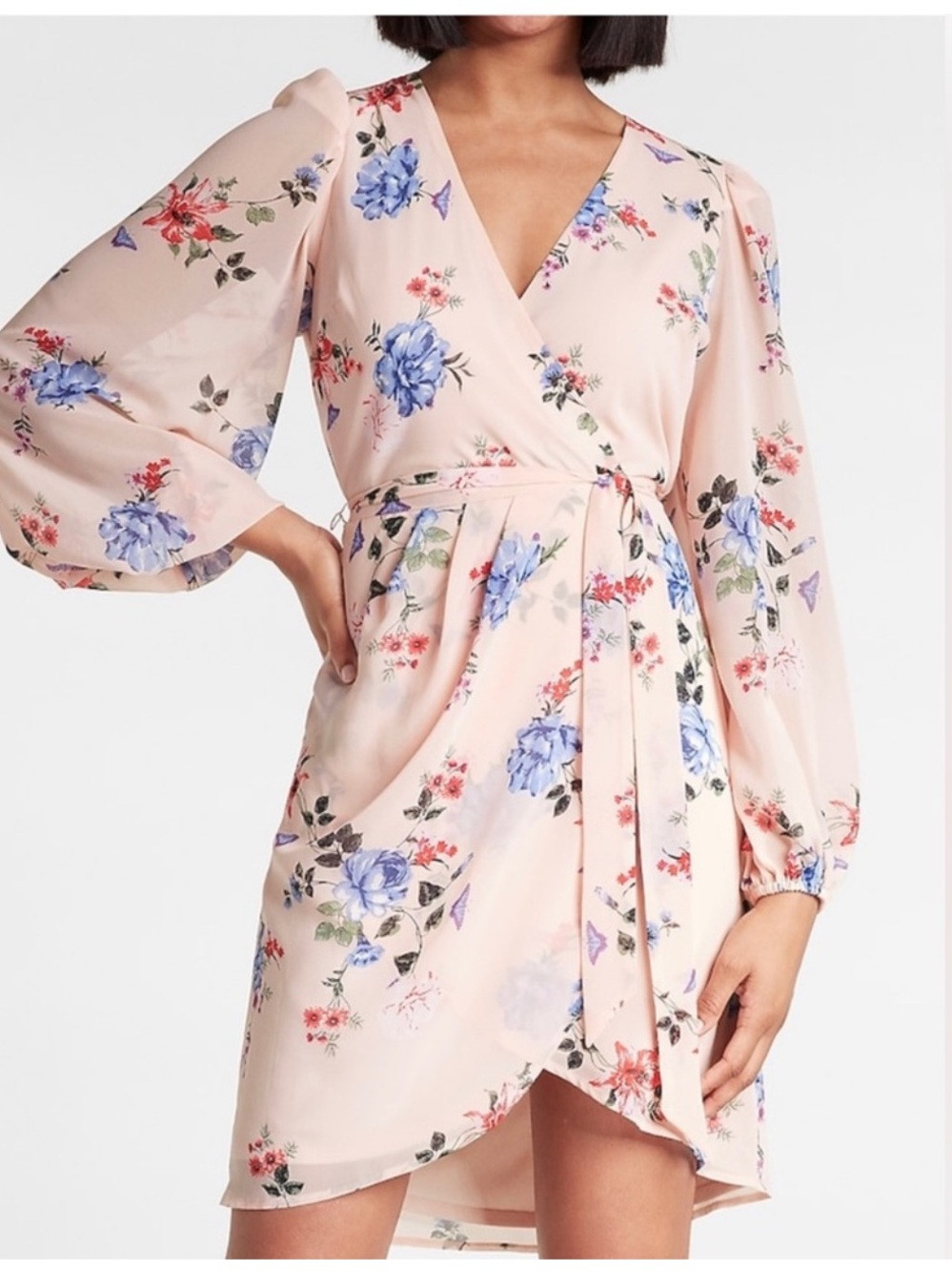 NWT EXPRESS Long Sleeve Faux Wrap Floral Dress Womenโs SZ Large in Pink